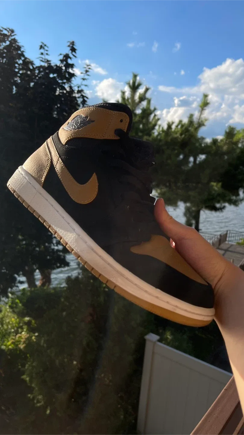 Carmelo Anthony Jordan 1s image indicator(8)