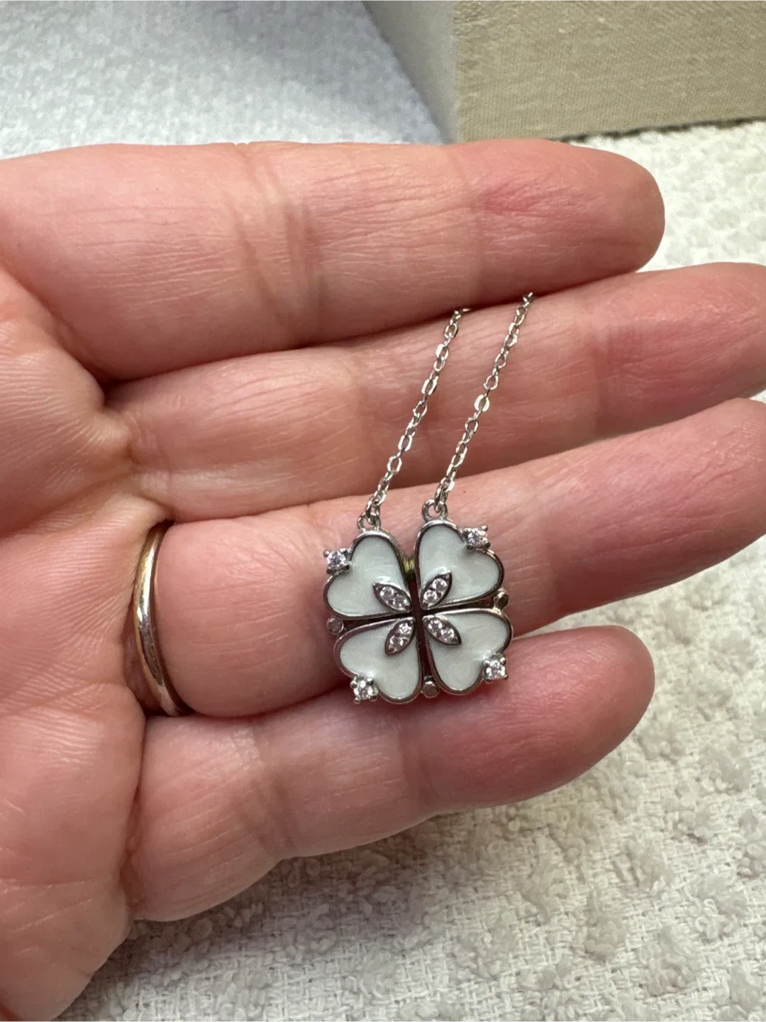 Four Leaf Clover Necklace . Sterling. image indicator(8)