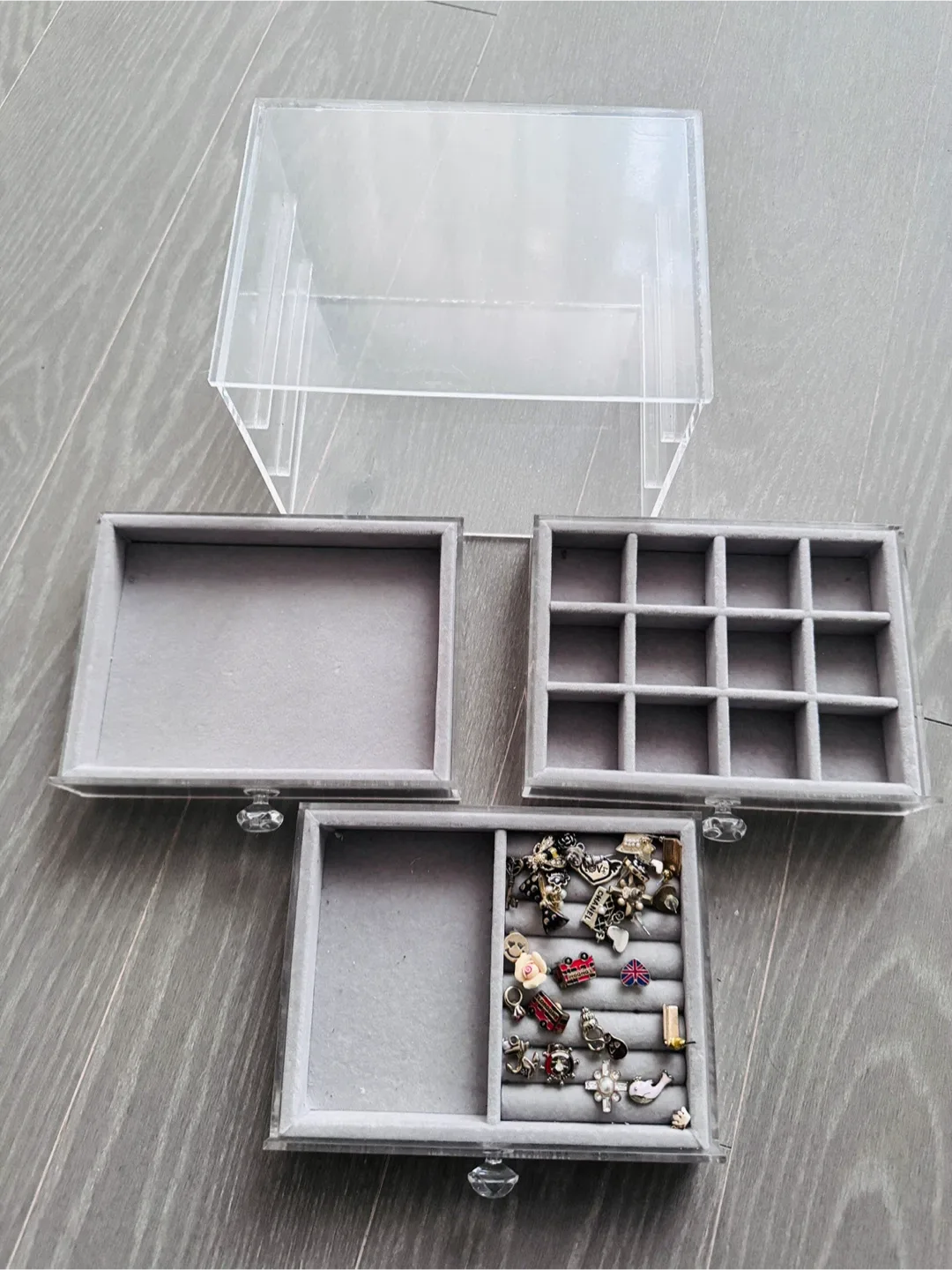Acrylic Jewelry Organizer Box image indicator(2)