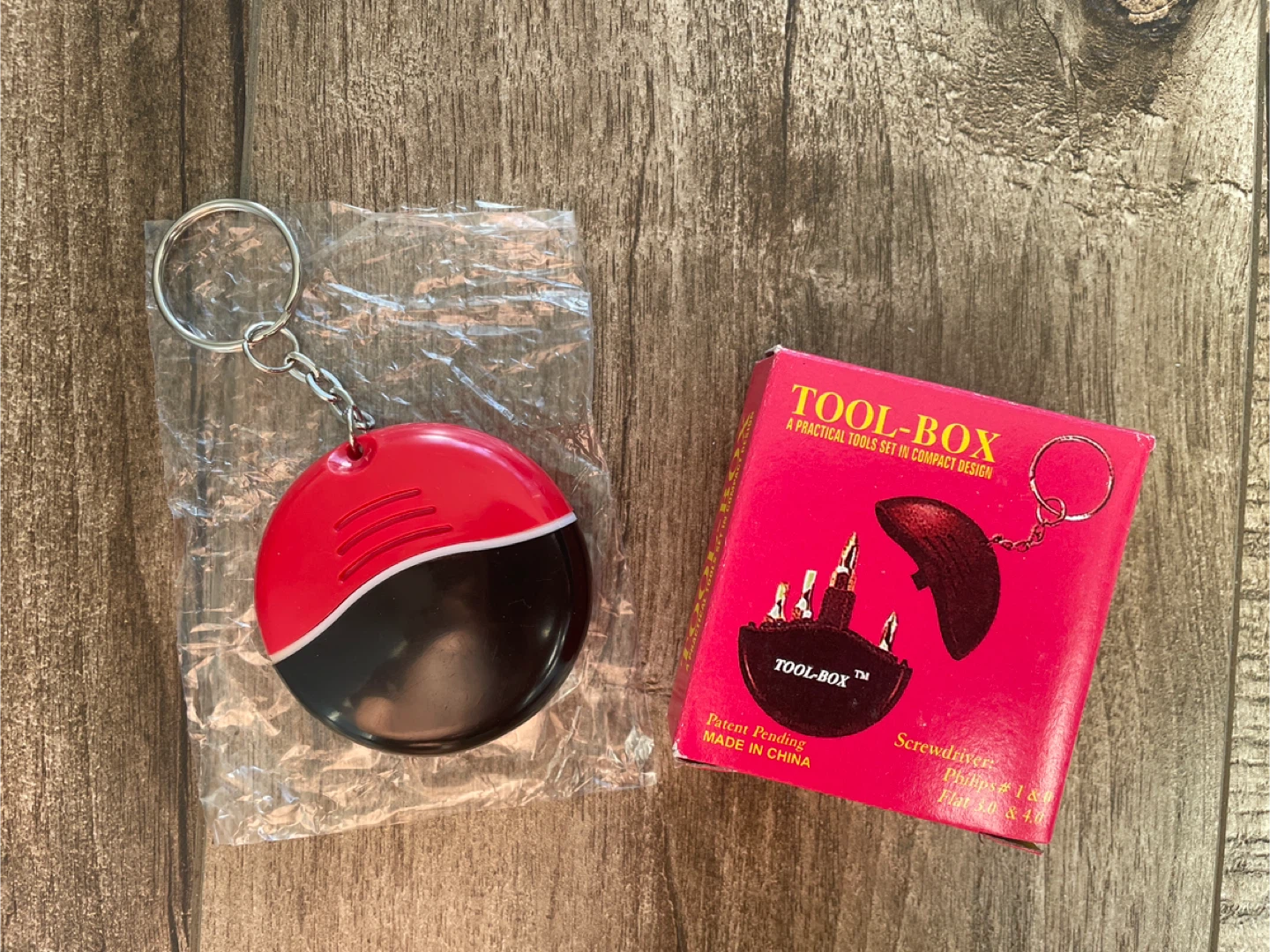 BRAND NEW 🥕 Screwdriver Keychain - photo 2