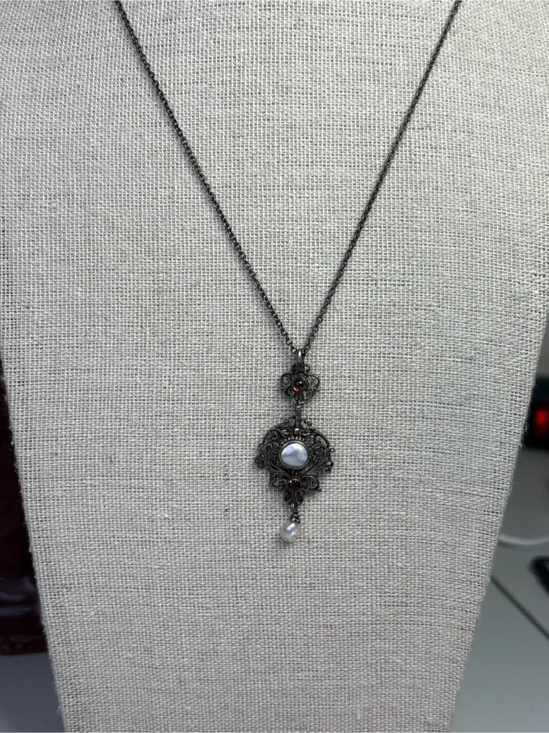 Victorian pendant Necklace with Pearl image indicator(6)