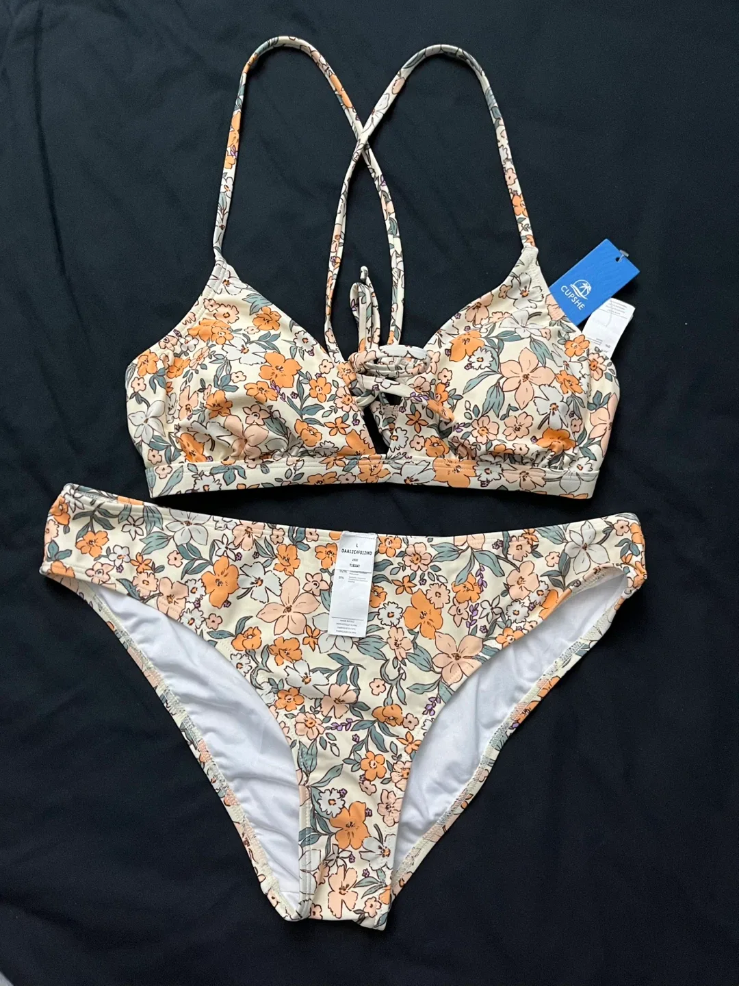 Cupshe Floral Bikini Set, Size L (BNWT) image indicator(2)