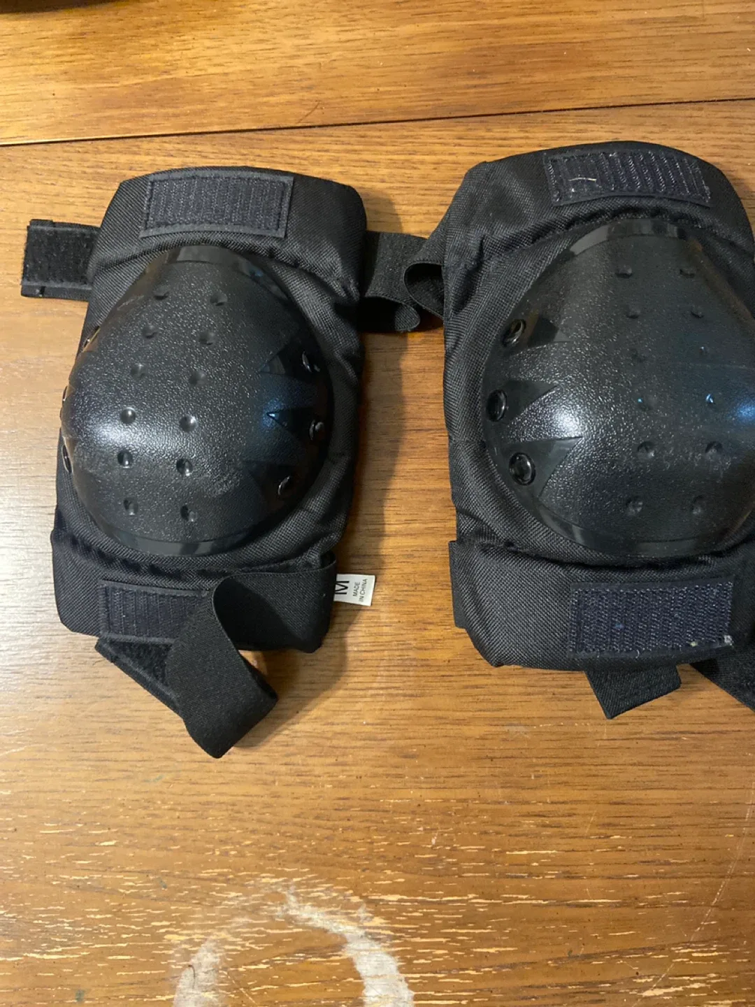 PHZ Helmet and Knee Pads - Black - Size M image indicator(2)
