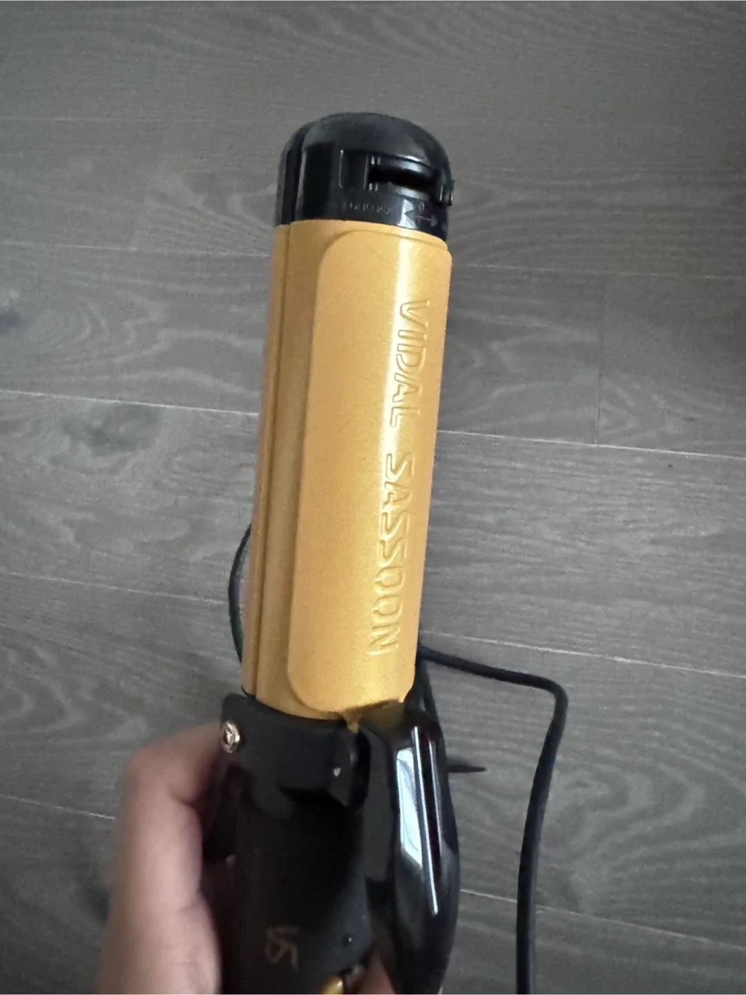 Hair Styling Tools - Curling Irons Straightener image indicator(6)