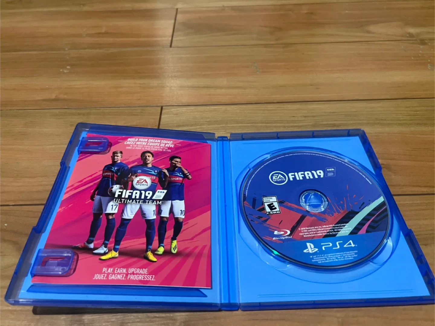 FIFA 19 for PS4 - PS4 games image indicator(2)