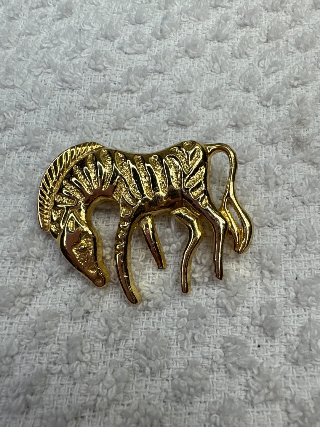 Vintage Gold Tone Jewelry Lot image indicator(3)