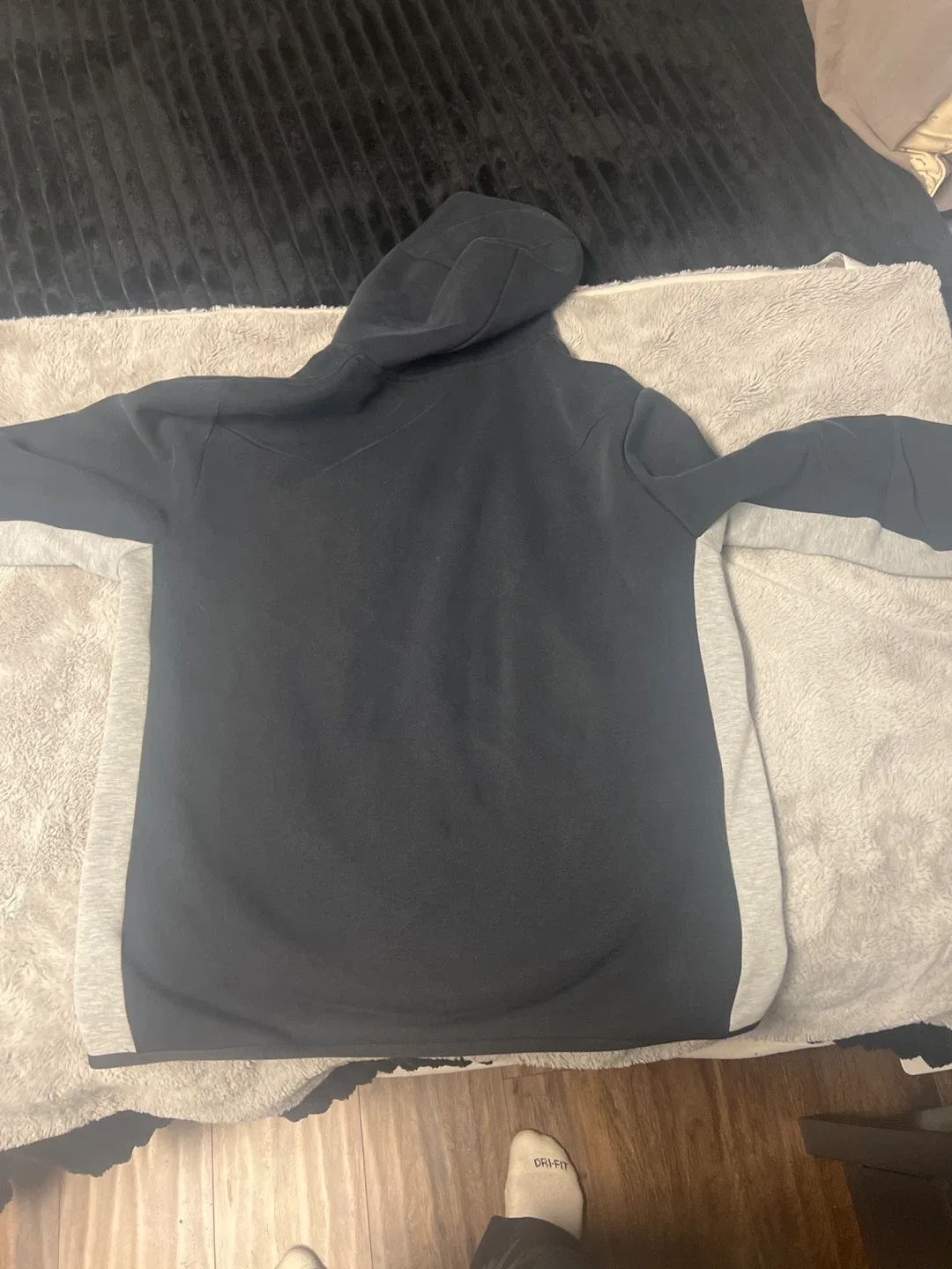 Nike Tech Fleece Hoodie - Grey/Black image indicator(2)