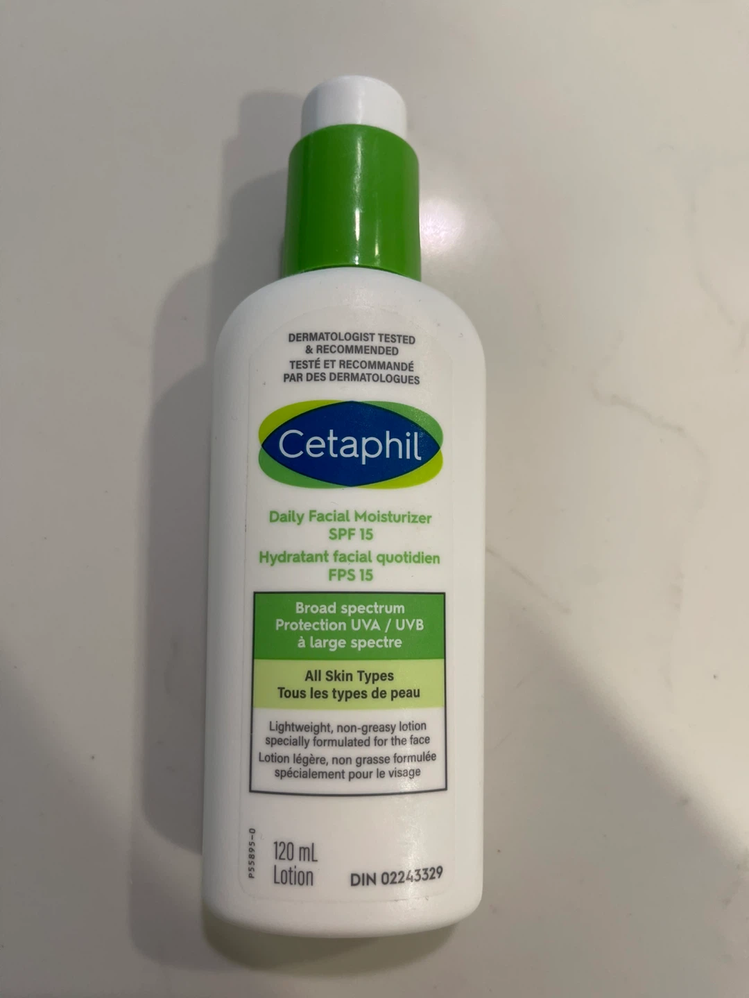 Cetaphil Daily Facial Moisturizer SPF 15