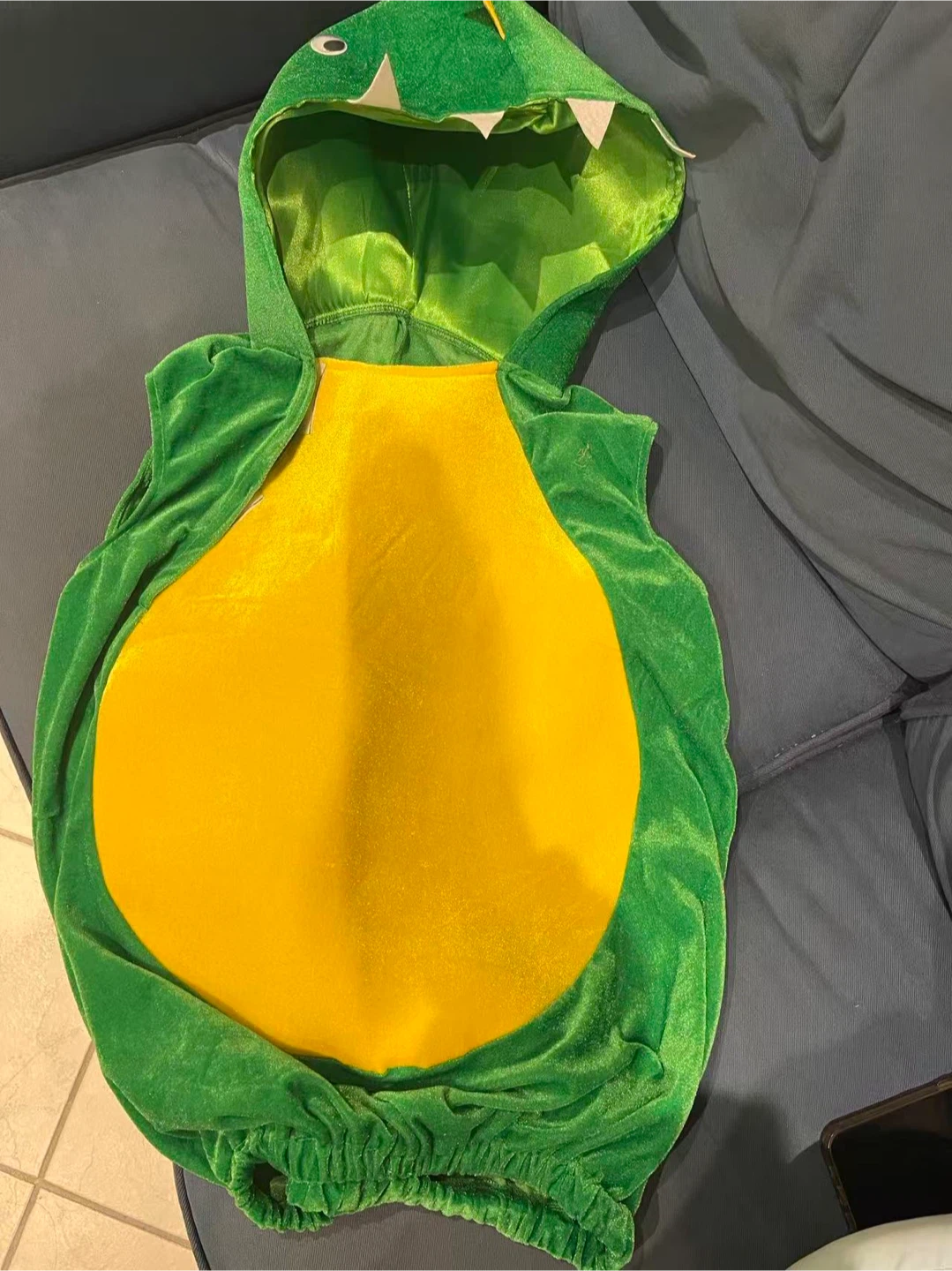 Dinosaur Costume - Kids Size 130 - photo 3