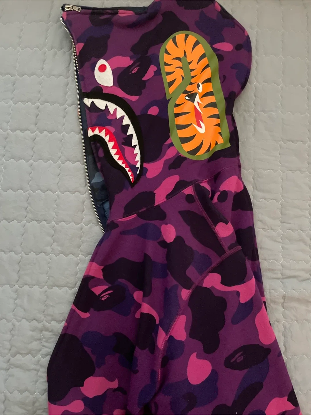 Authentic BAPE Shark Camo Hoodie - Blue/Purple image indicator(3)