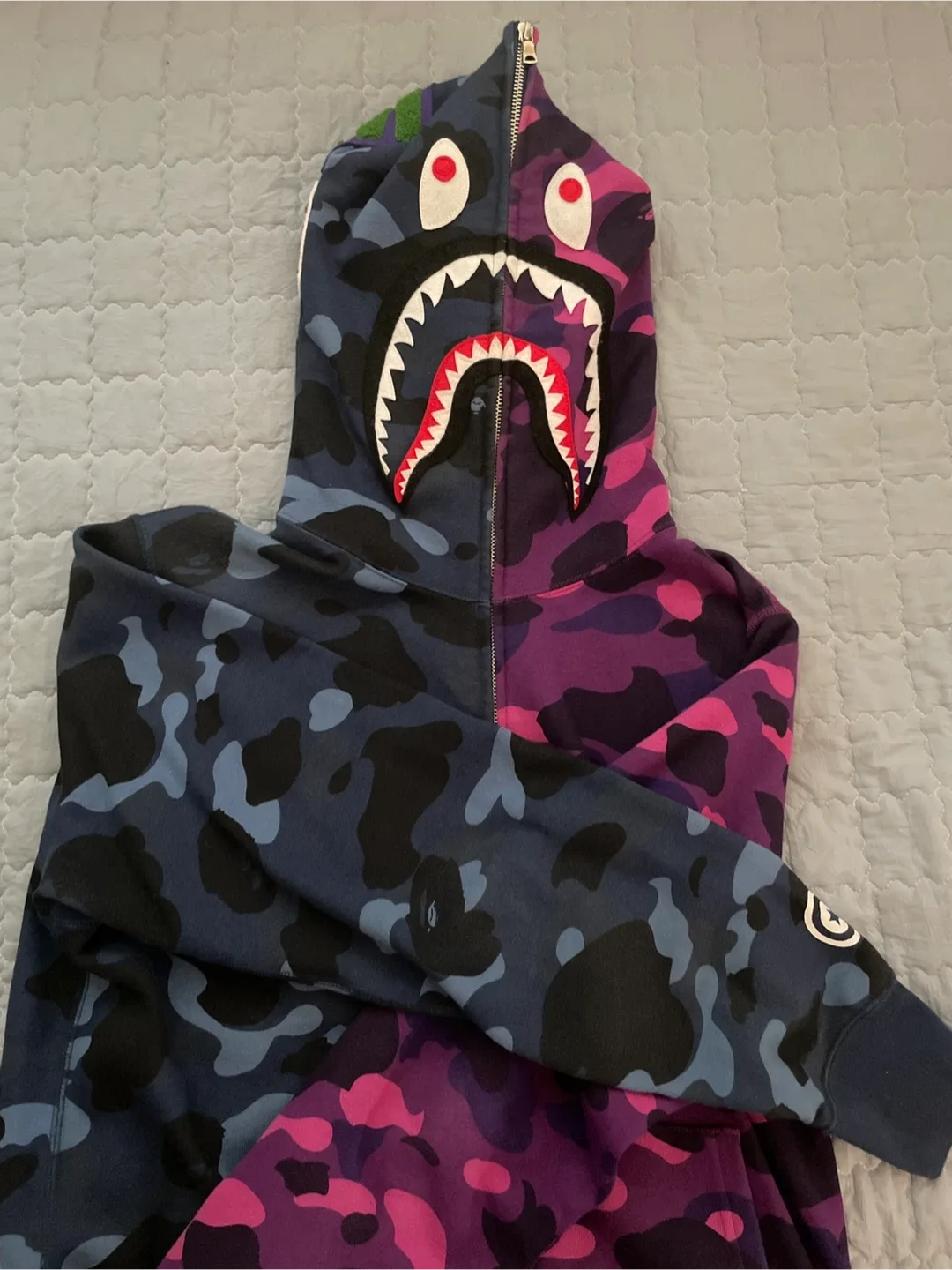 Authentic BAPE Shark Camo Hoodie - Blue/Purple image indicator(4)