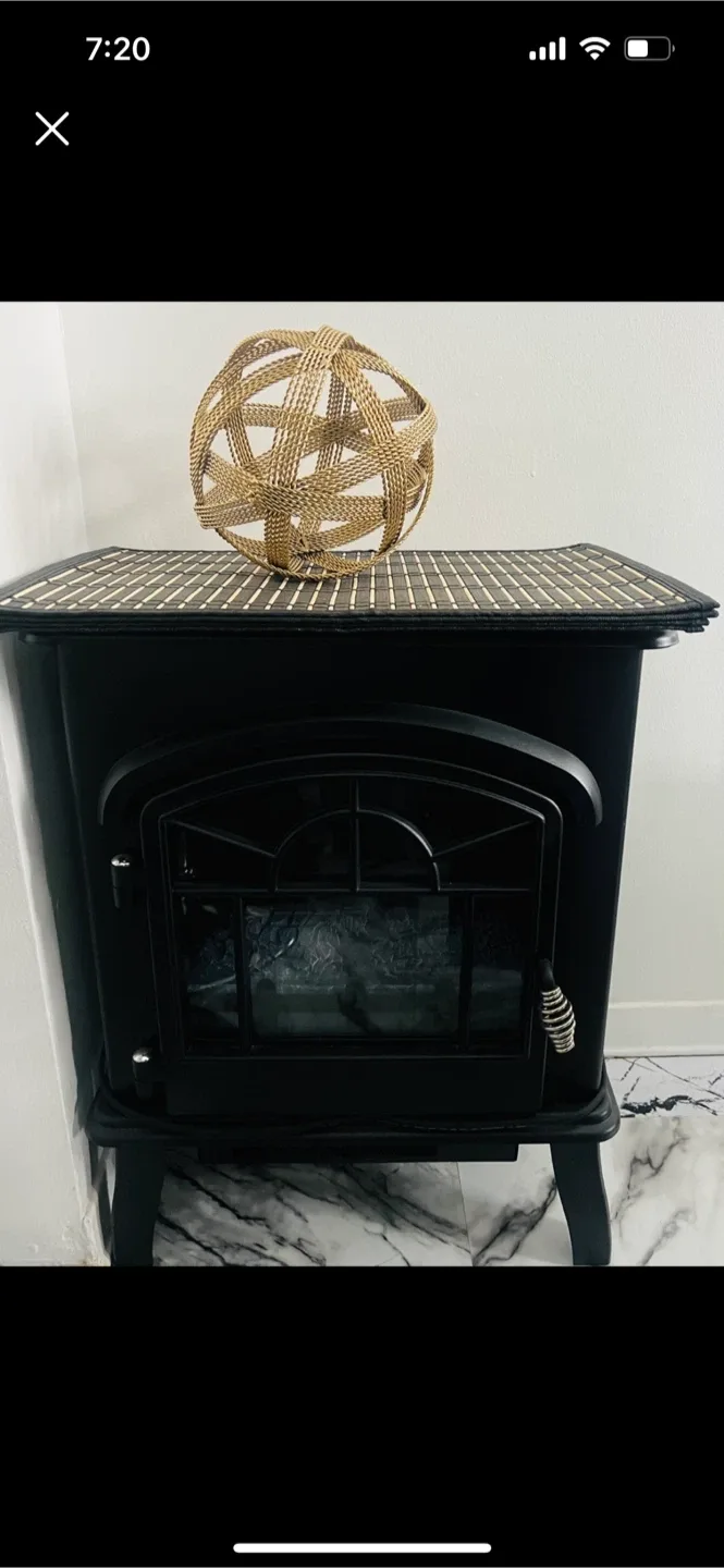 Black Electric Fireplace with 3D Flame Effect image indicator(2)