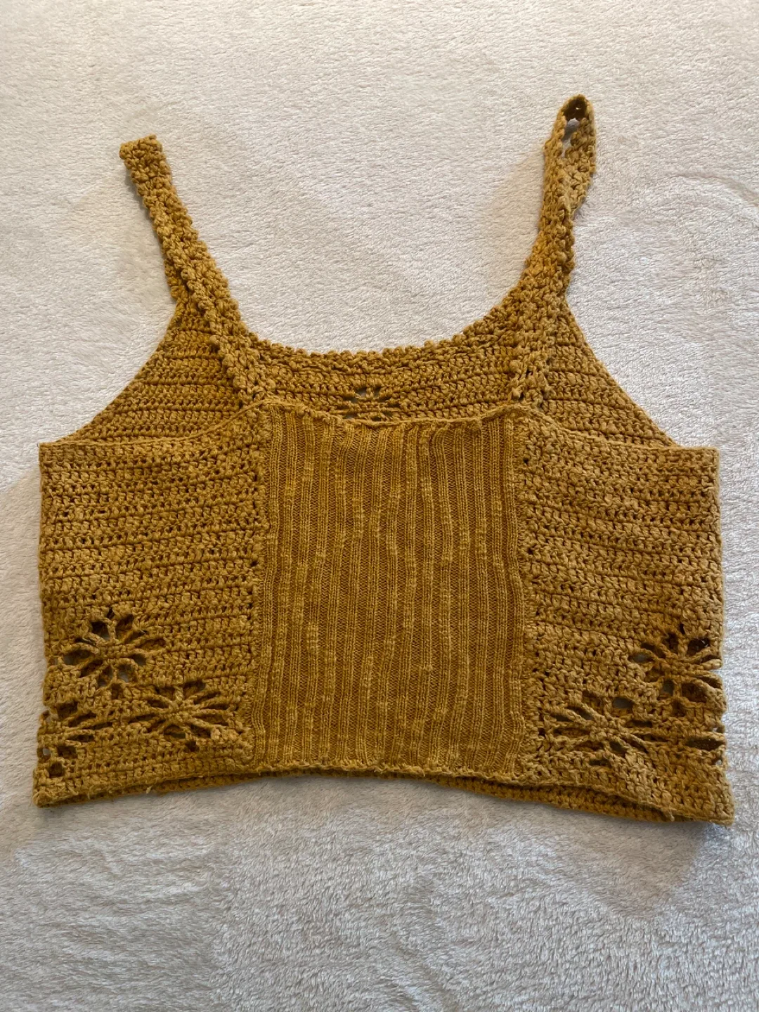 American Eagle Crochet Tank Top - Size S image indicator(3)
