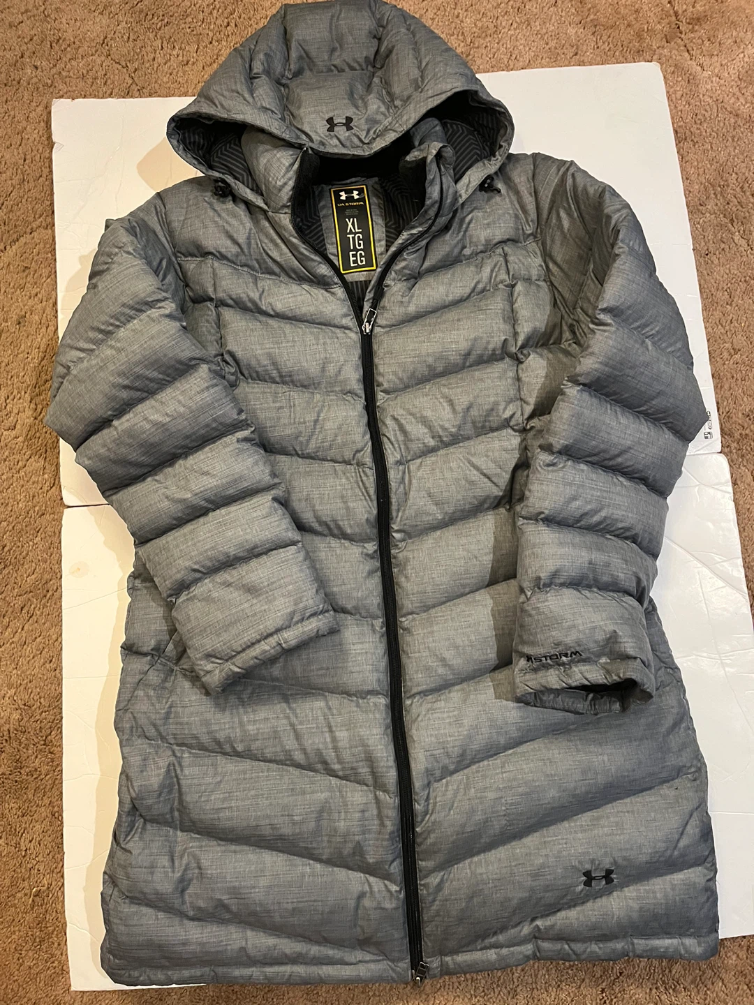 Under Armour Grey Puffer Jacket - XL