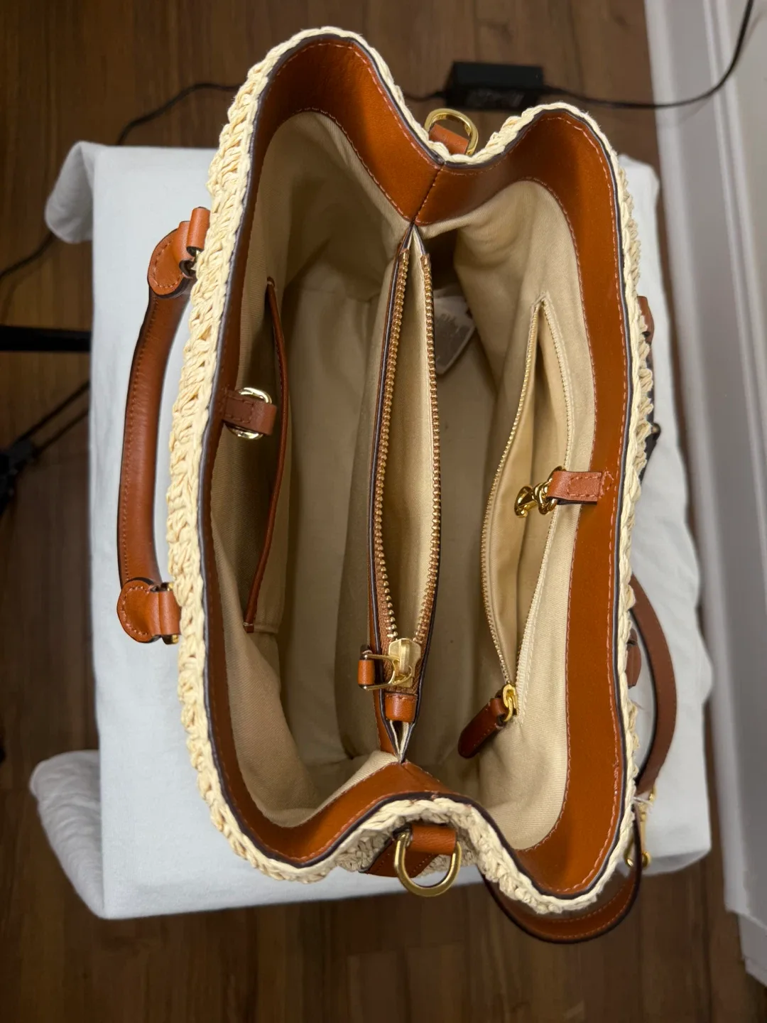 Lauren Ralph Lauren Straw & Leather Handbag image indicator(7)