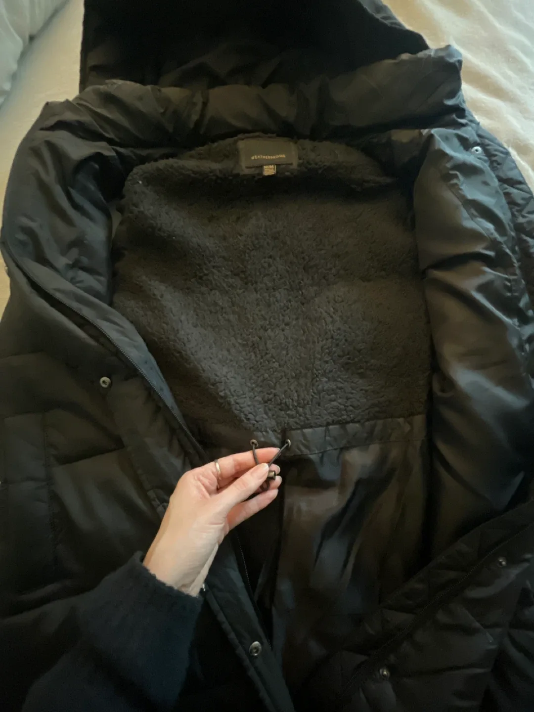 Weatherproof Black Puffer Vest - Size M/M image indicator(4)