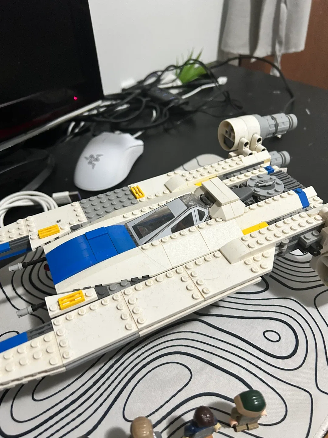 LEGO Star Wars U-Wing Fighter Set image indicator(3)