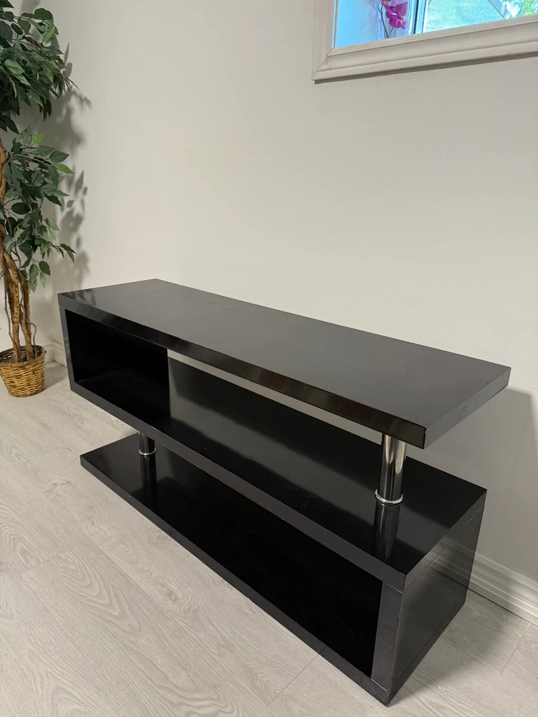 Black TV Stand 47” inches image indicator(5)