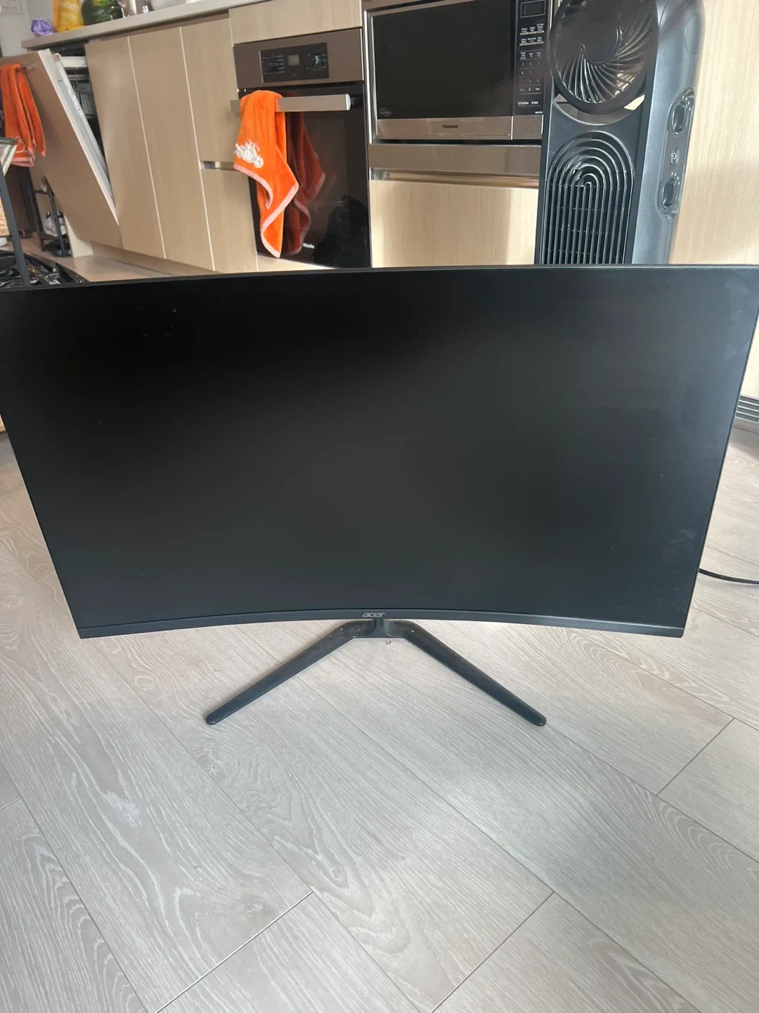 Acer ED320QR 32" Curved Monitor thumbnail
