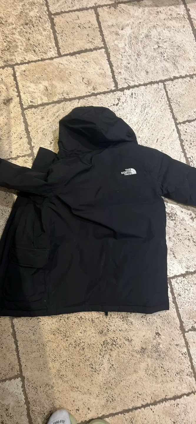 The North Face Boys' Winter Jacket - Size M (10/12) image indicator(2)