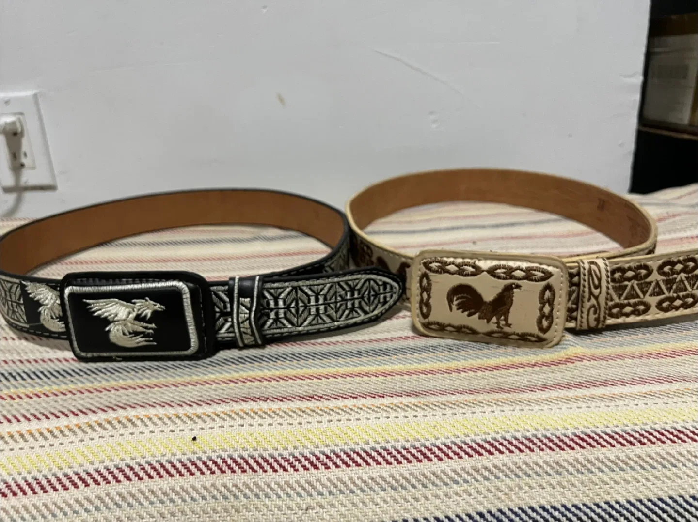 Cinturones de cuero - talla 34 cada uno $25