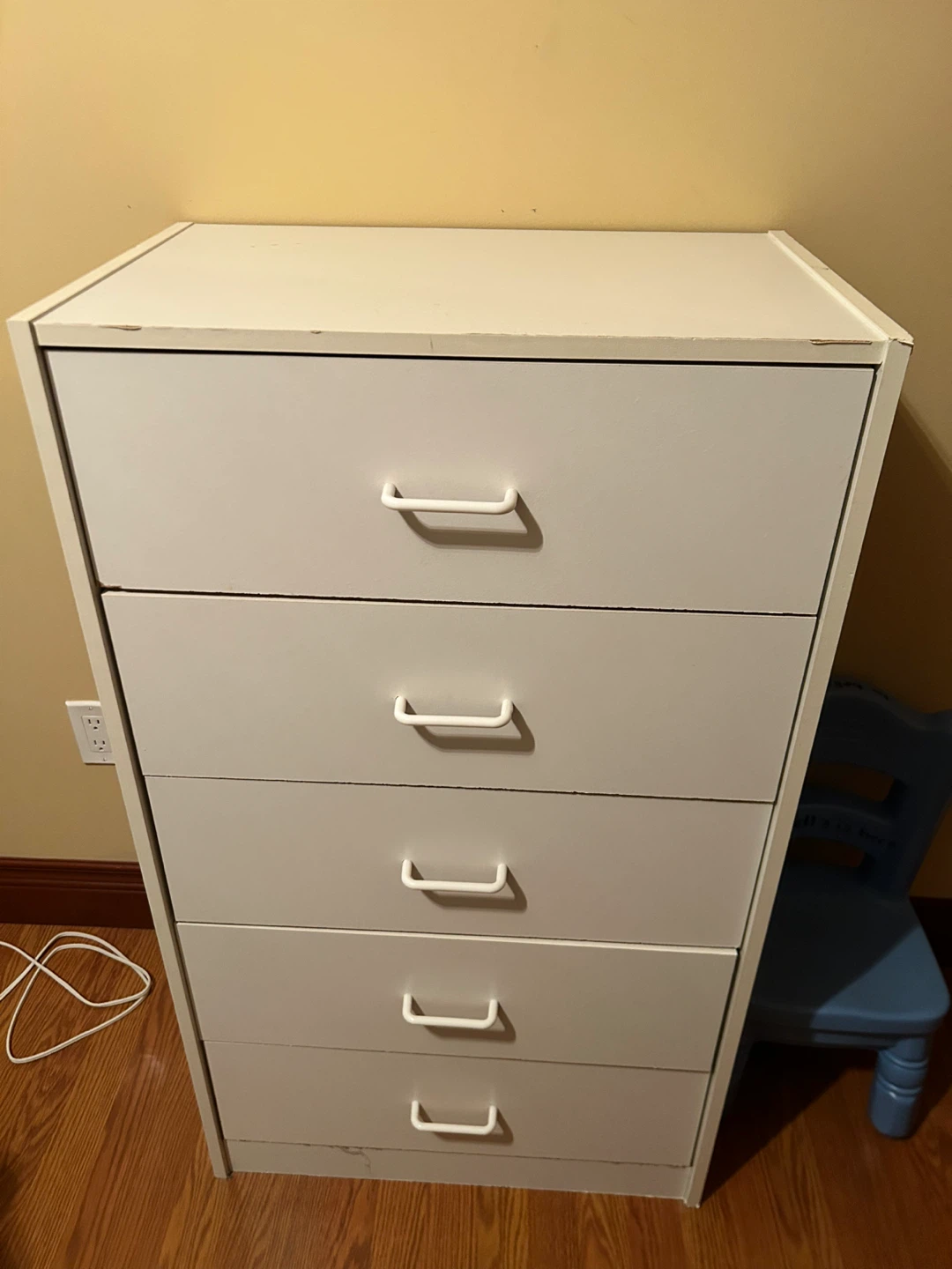 White 5-Drawer Dresser - photo 2