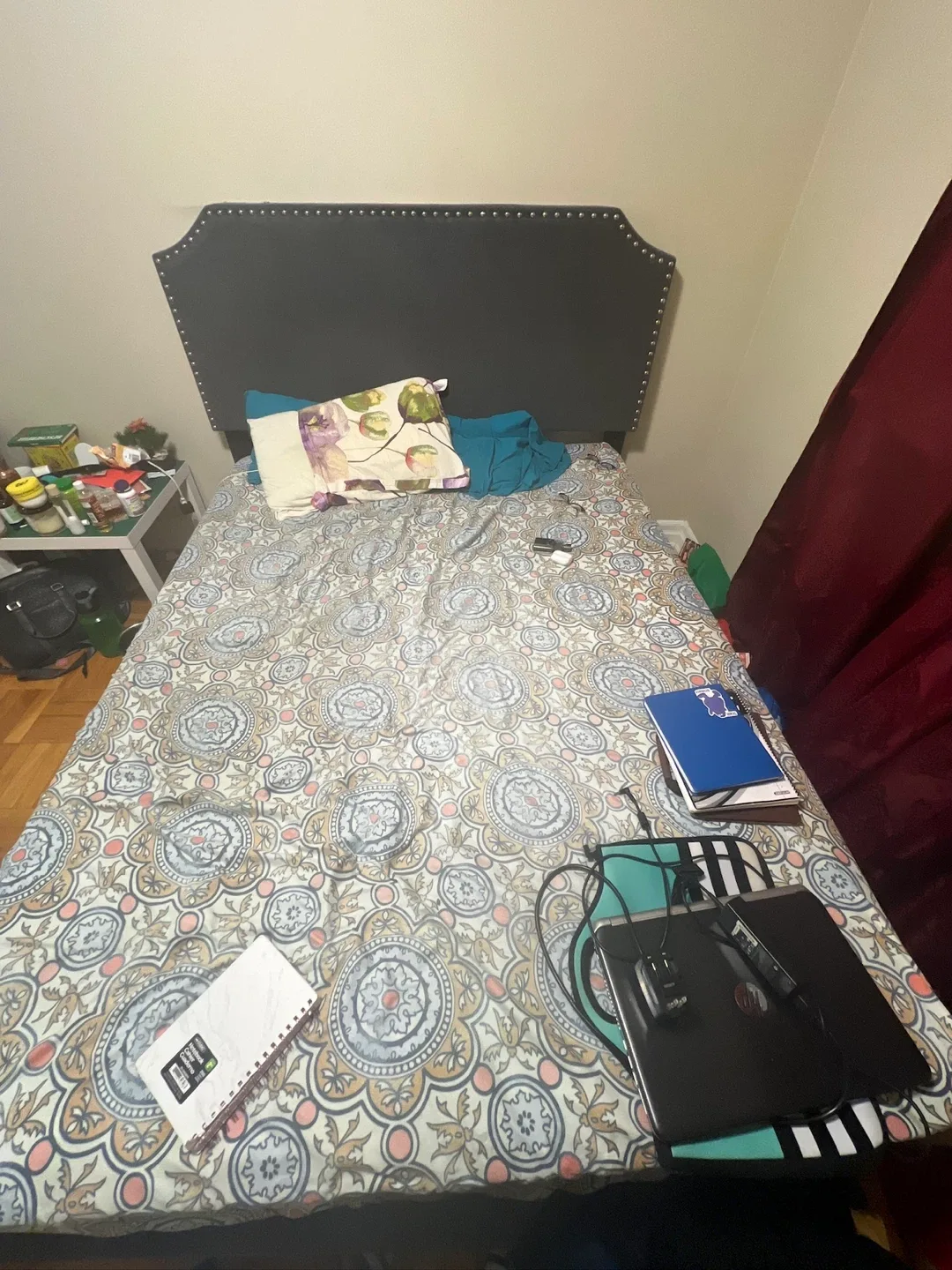 Bed frame for sale with mattress image indicator(2)