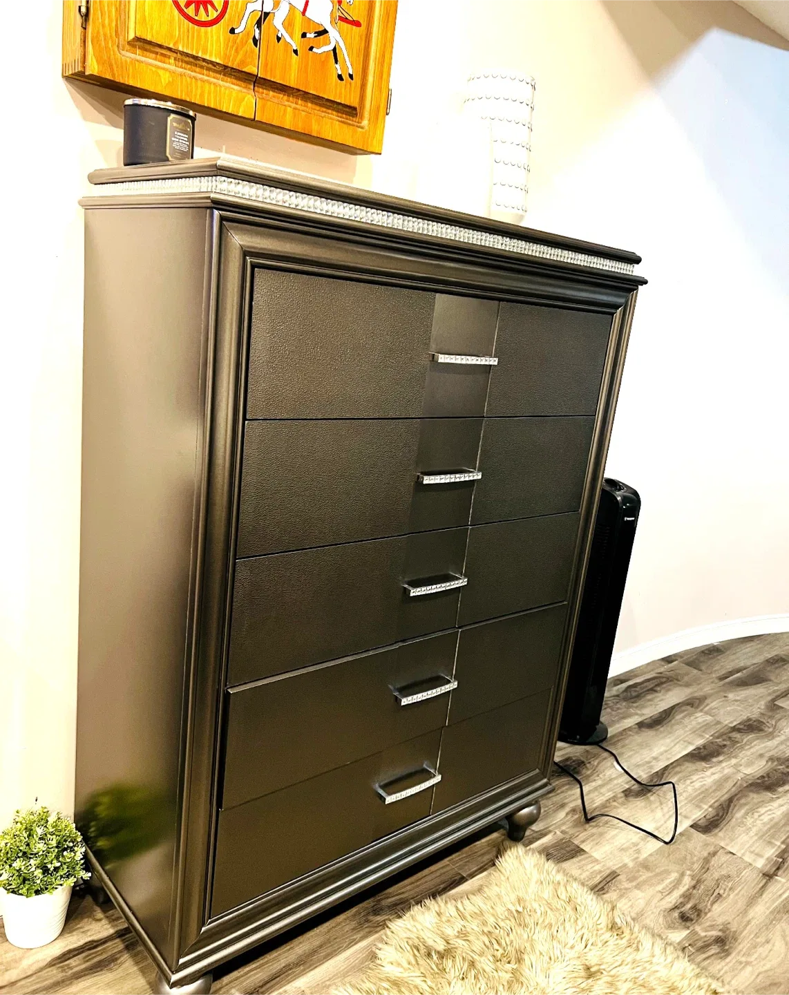 Bedroom Set - Dresser and Bed Frame image indicator(2)