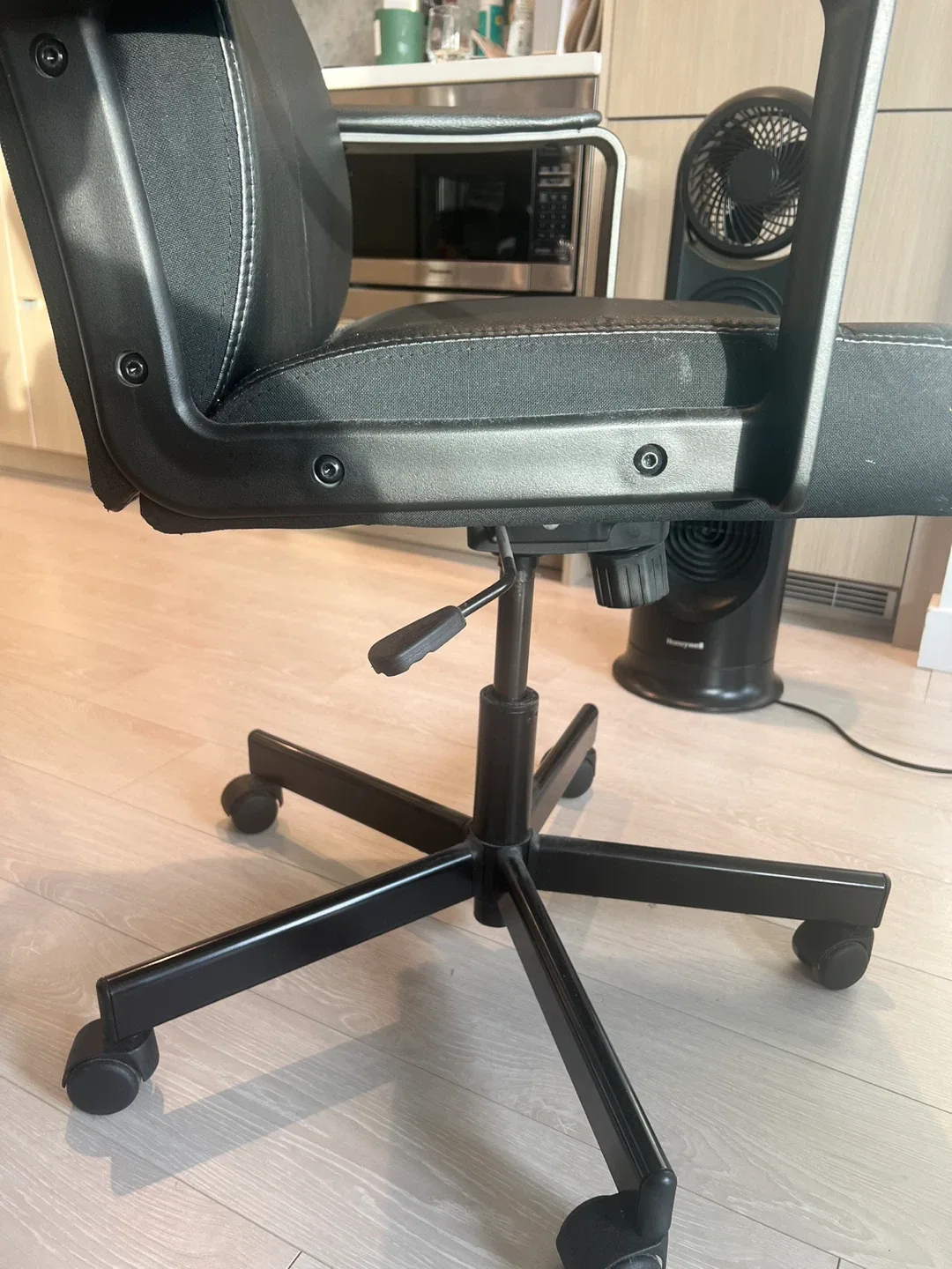 IKEA Black Office Chair Millberget image indicator(3)