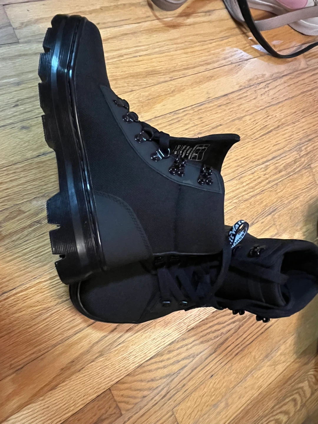 Dr. Martens Combs W Black Boots -Size 8 US - photo 2