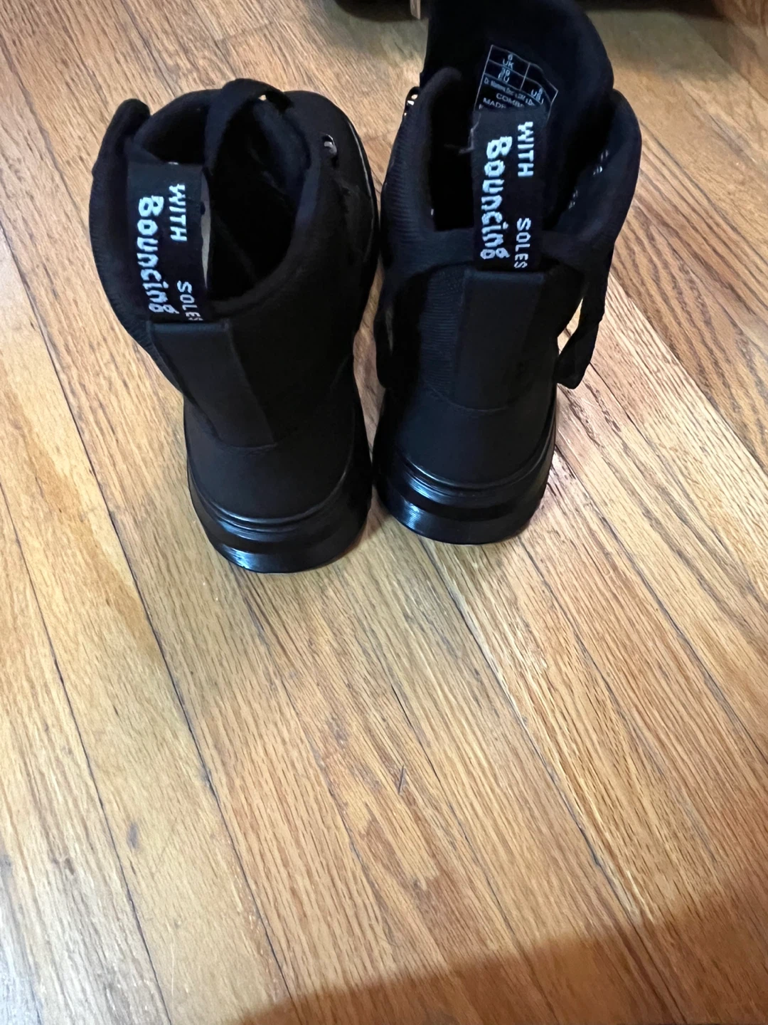 Dr. Martens Combs W Black Boots -Size 8 US - photo 3