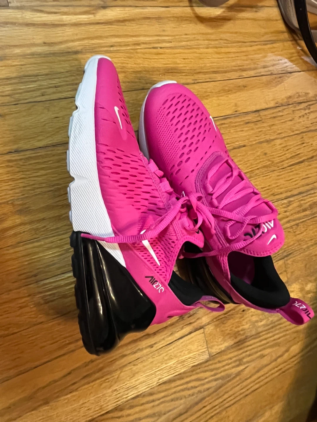 Nike Air Max 270 - Pink - Size 6.5Y/ 8 women’s