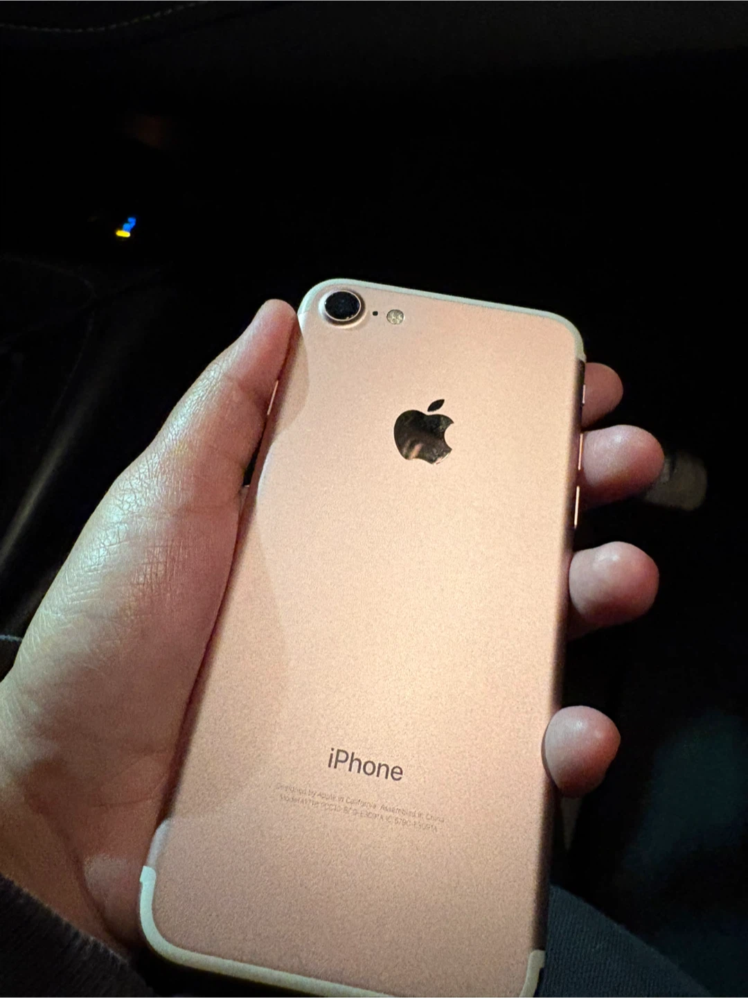 iPhone 7 Rose Gold - Good Condition - photo 2