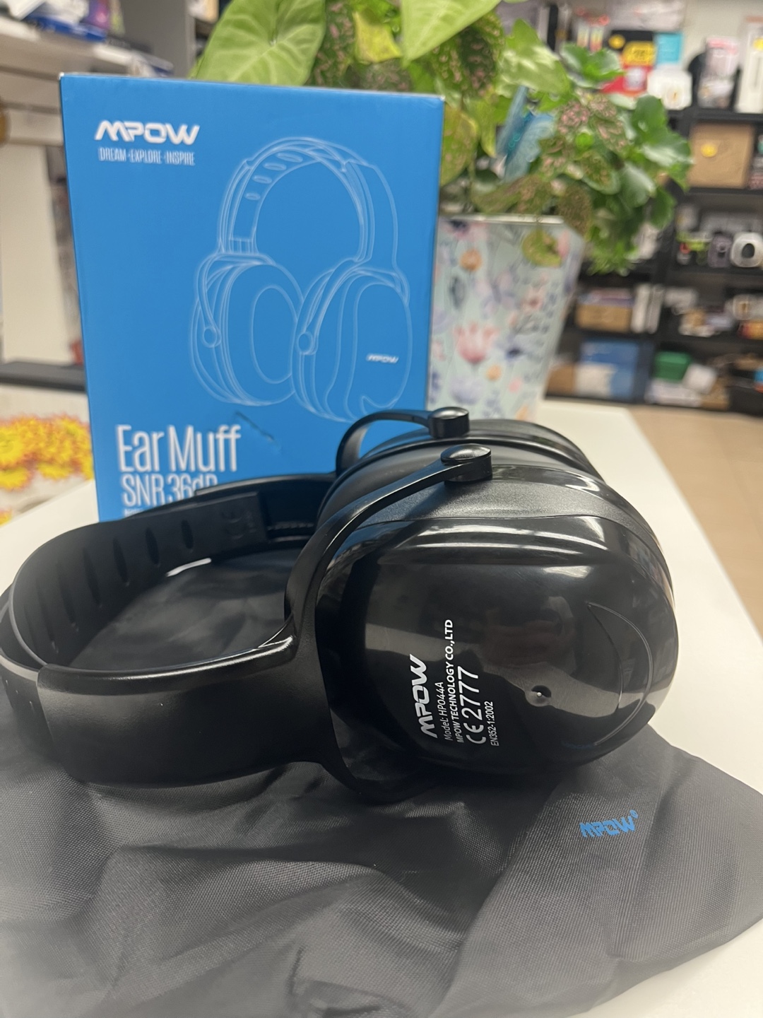 Mpow HP044A Ear Muffs SNR 36dB - New in Box! - photo 3