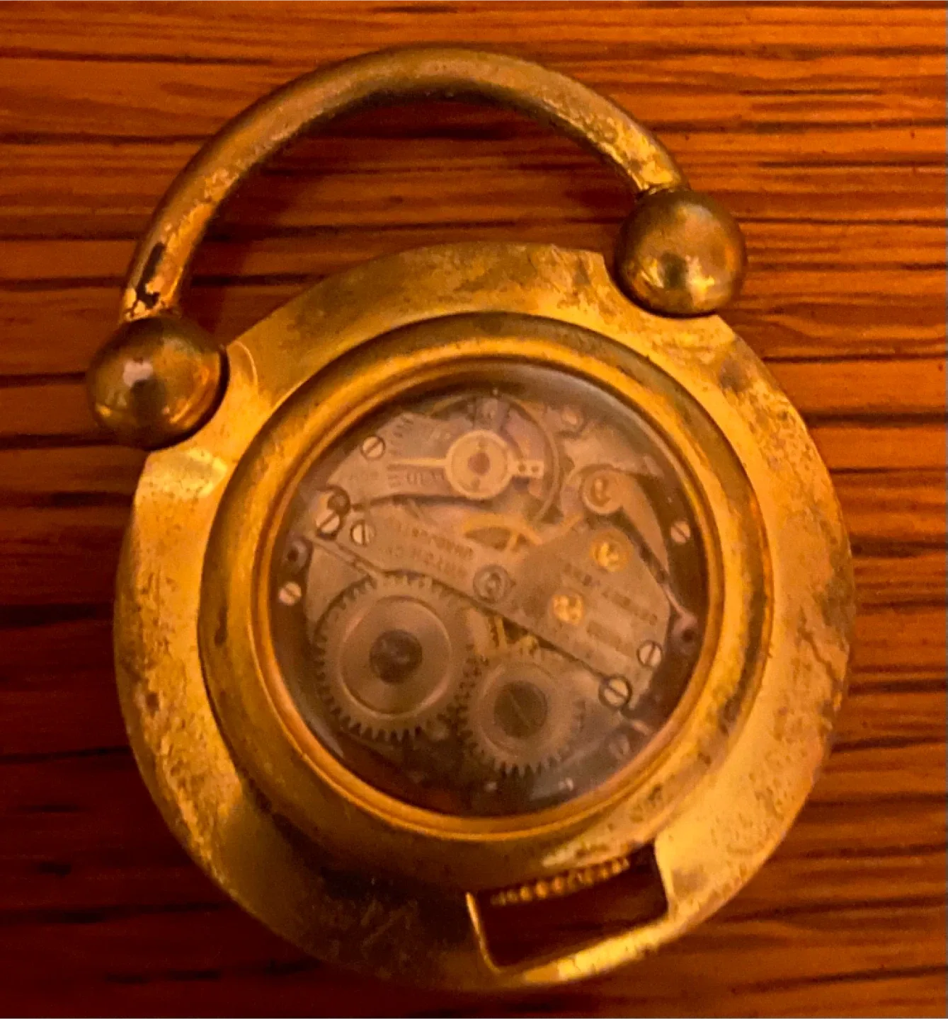 Vintage Gold Tone Watch image indicator(2)