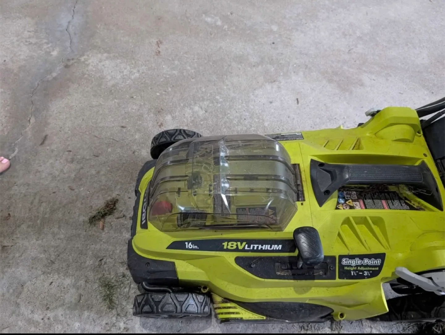 RYOBI 18V ONE+ HP Brushless Cordless 16" Push Lawn Mower image indicator(2)