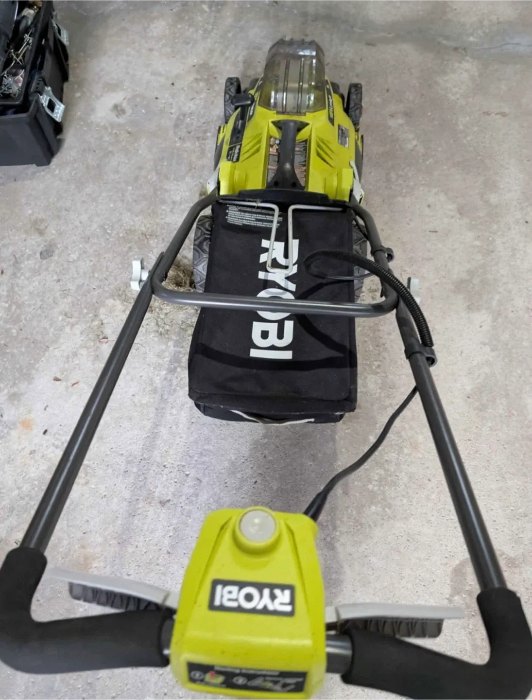 RYOBI 18V ONE+ HP Brushless Cordless 16" Push Lawn Mower image indicator(3)