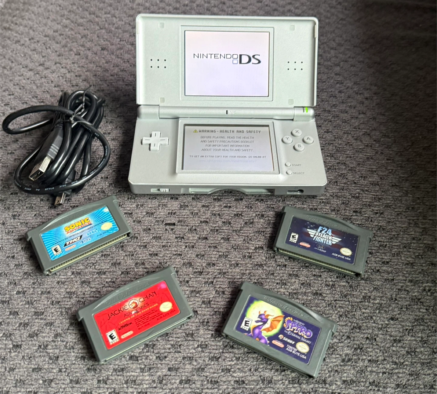 Nintendo DS Lot - Silver & Red Consoles + Games - photo 5
