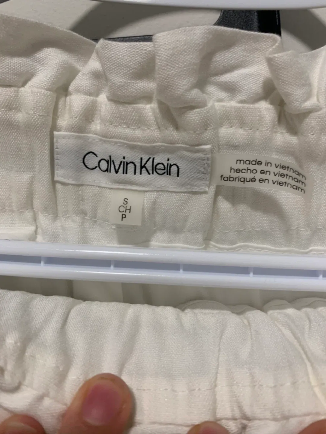 New Calvin Klein White Culotte Pants with Belt (With Tag) image indicator(4)