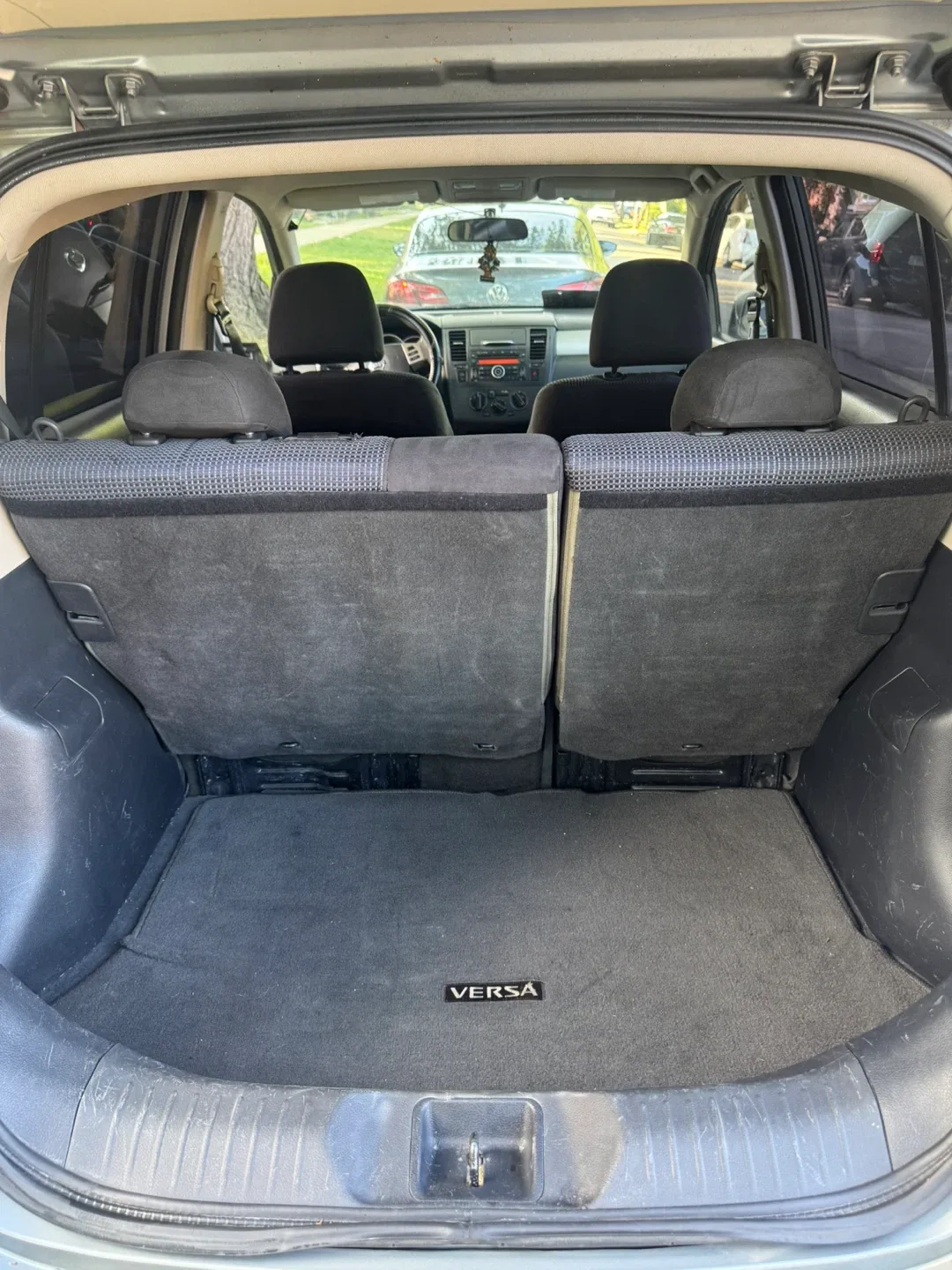 Nissan Versa image indicator(6)