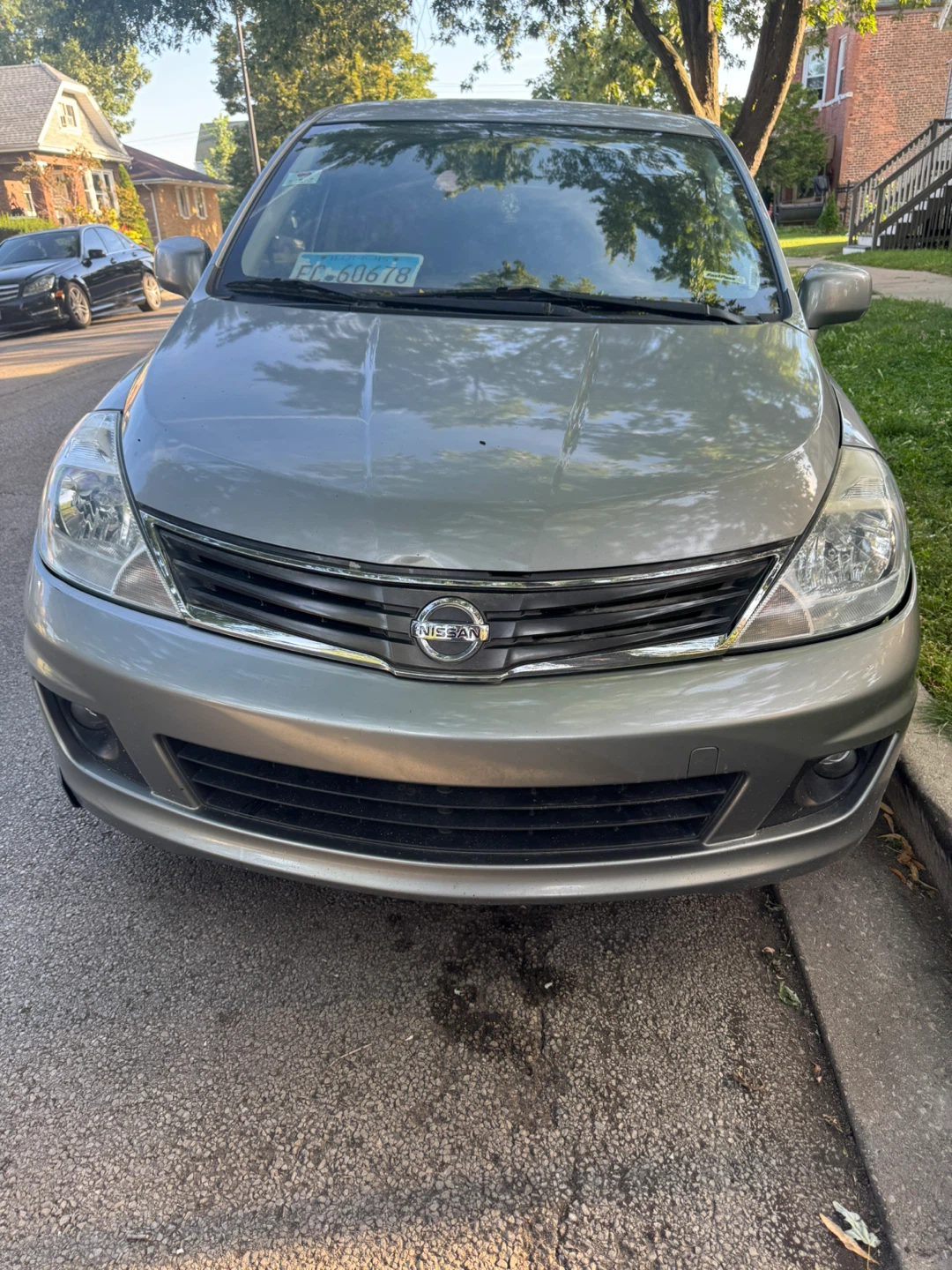 Nissan Versa - photo 2