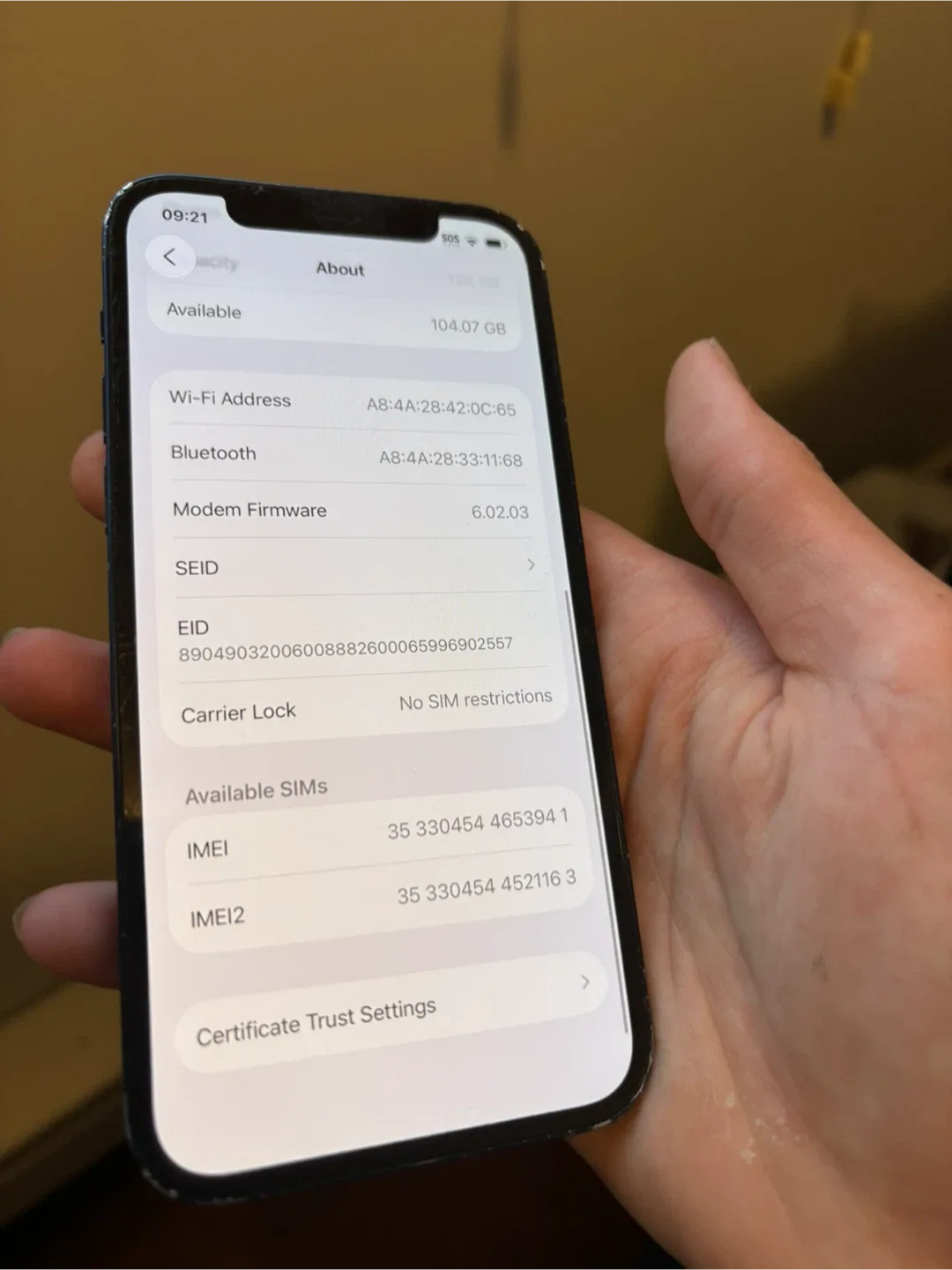 Apple iPhone 12 - 128GB Black image indicator(5)