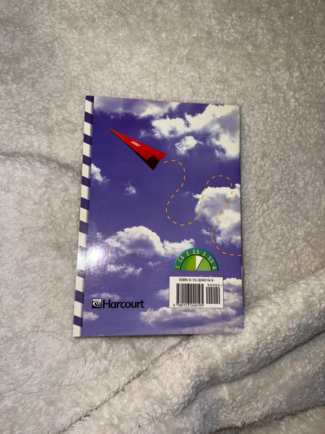 🧡Cómo hacer un avioncito de papel by Robyn Raymer image indicator(3)