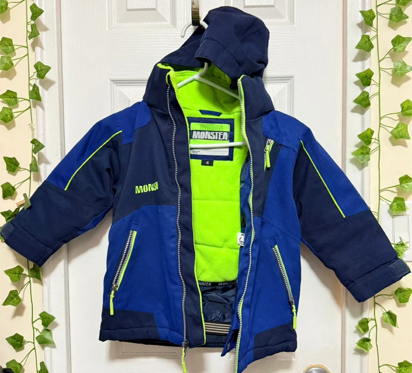 Monster Kids' Blue Winter Jacket size 4 image indicator(2)