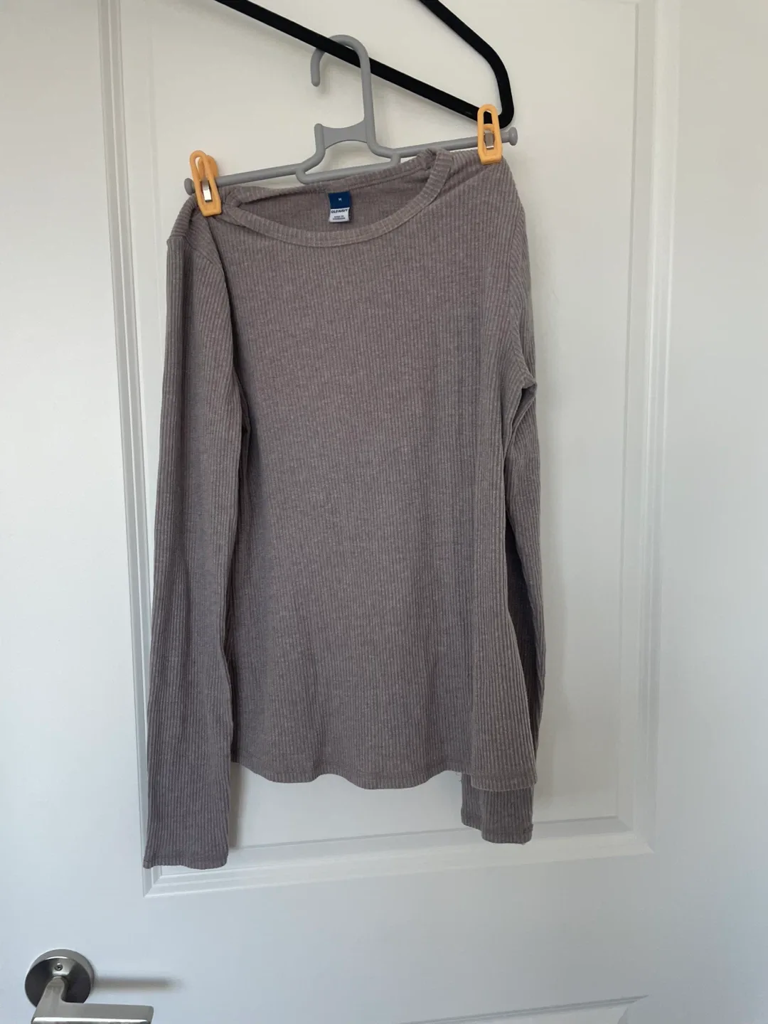 Old Navy Ribbed Long Sleeve Top - Size M thumbnail