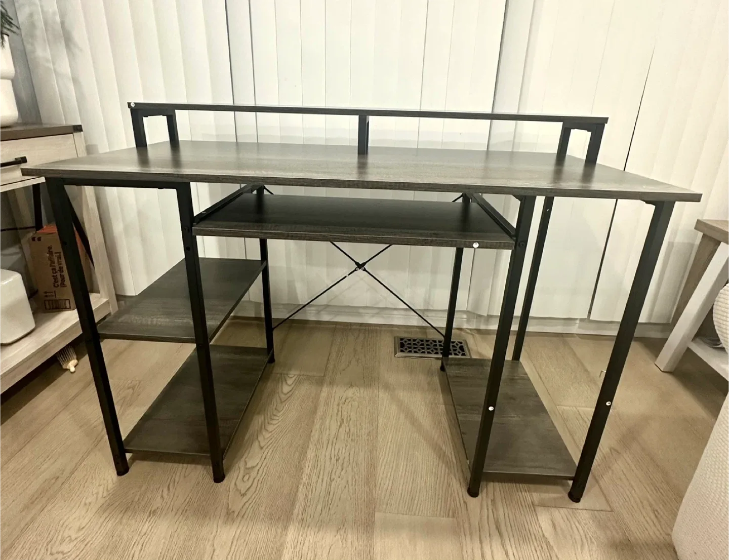 Grey Computer Desk with Keyboard Tray image indicator(2)