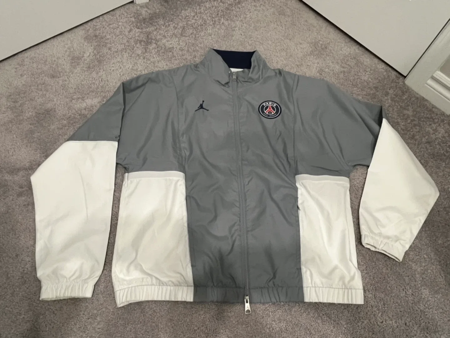 Jordan x PSG Jacket, Grey & White, Size L thumbnail