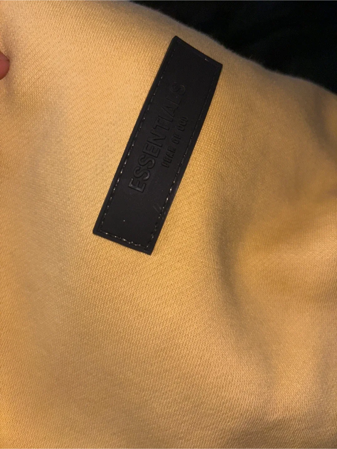 Essentials Fear of God Hoodie - Size M image indicator(3)