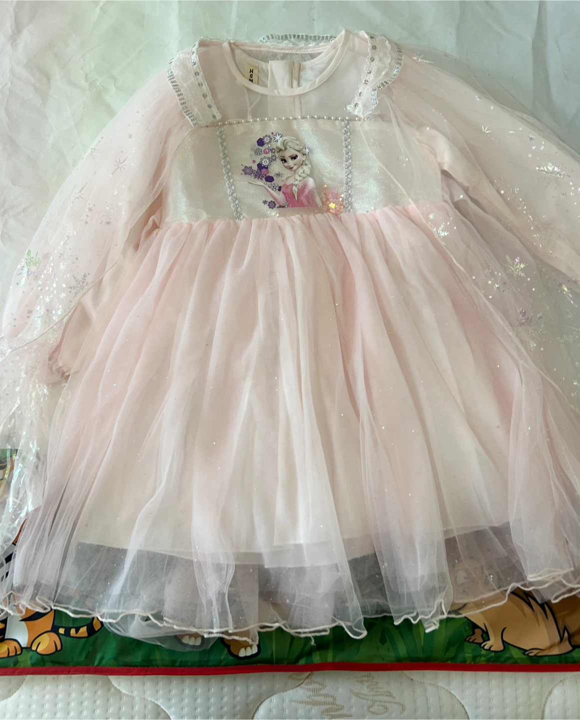 Brand new Elsa Dress - Age 3-5years - photo 2