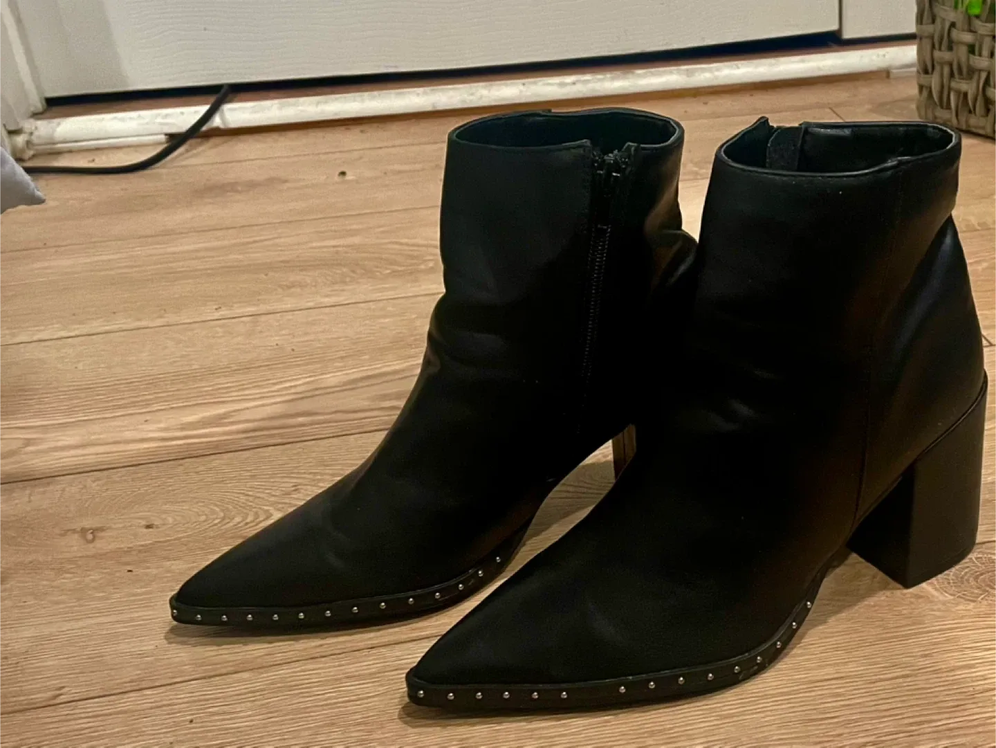 Black Ankle leather Boots thumbnail